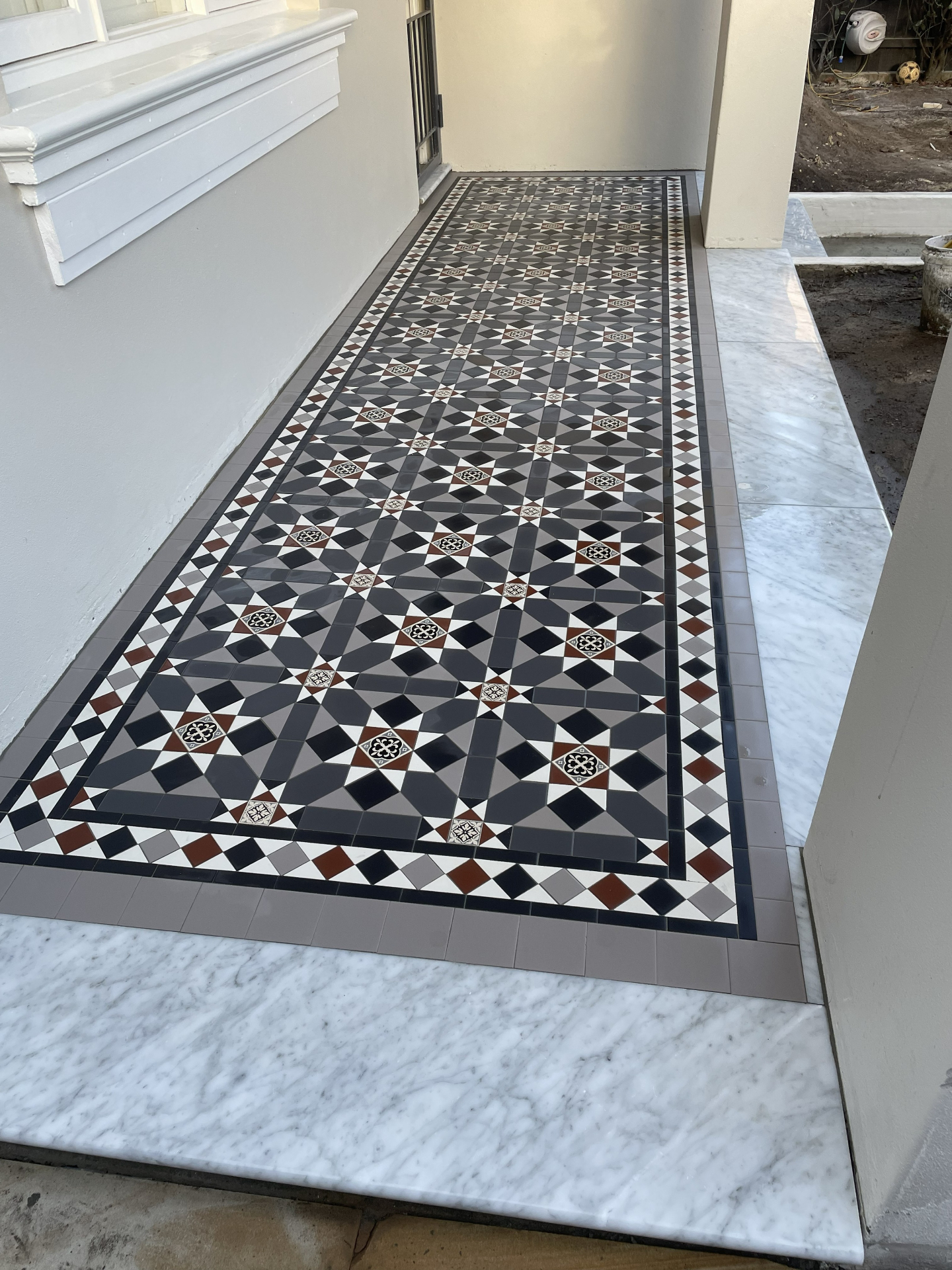 Fitzroy heritage tile Woolwich NSW - Fitzroy with Encaustic - Norwood Border